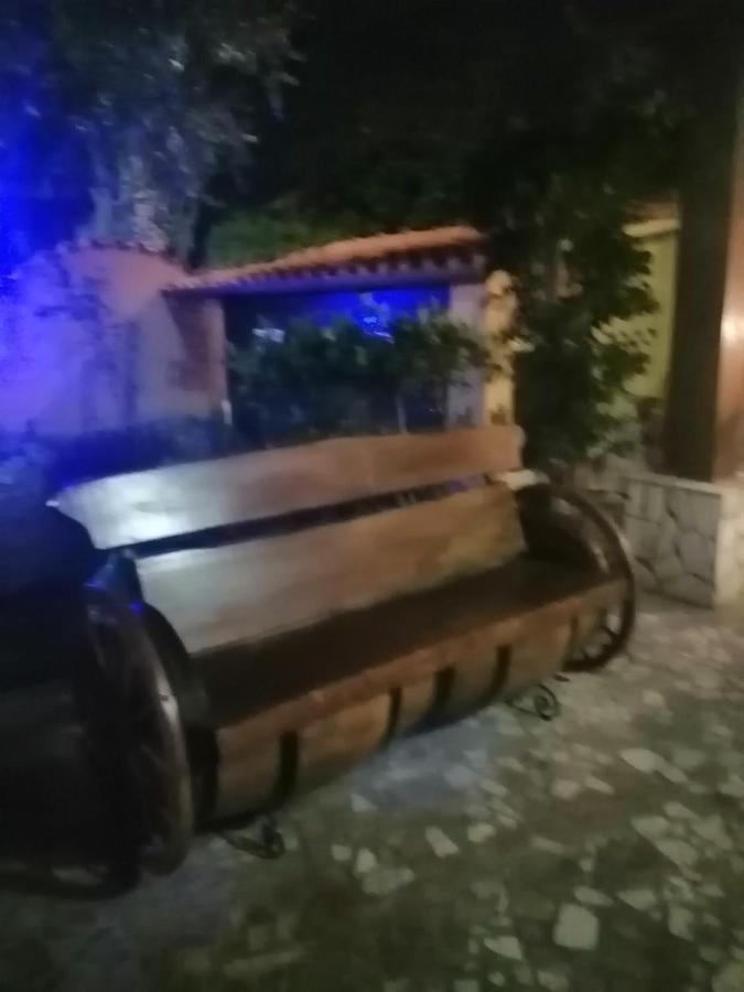 Eneahouse Ξενοδοχείο Φιουμιτσίνο Εξωτερικό φωτογραφία
