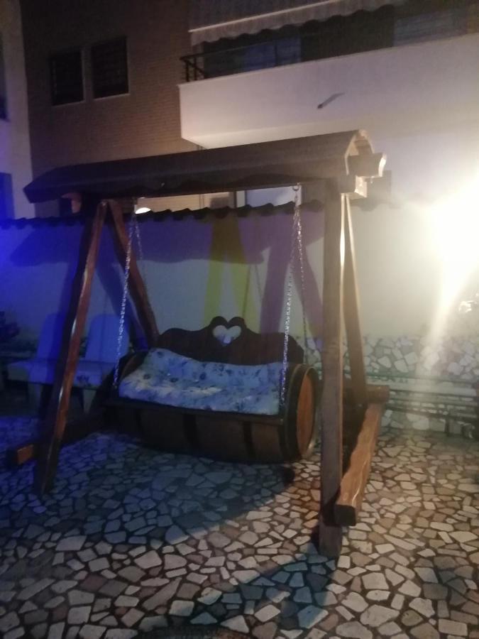 Eneahouse Ξενοδοχείο Φιουμιτσίνο Εξωτερικό φωτογραφία