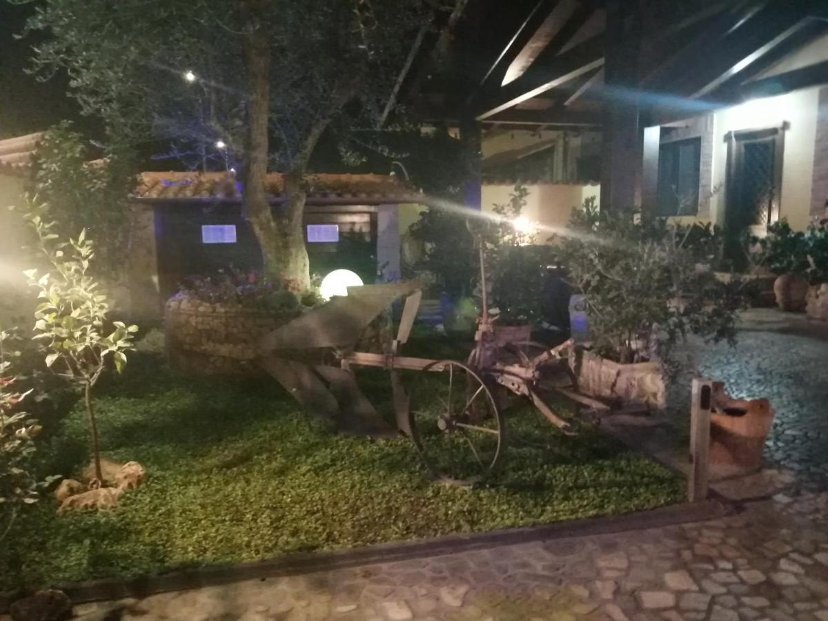 Eneahouse Ξενοδοχείο Φιουμιτσίνο Εξωτερικό φωτογραφία